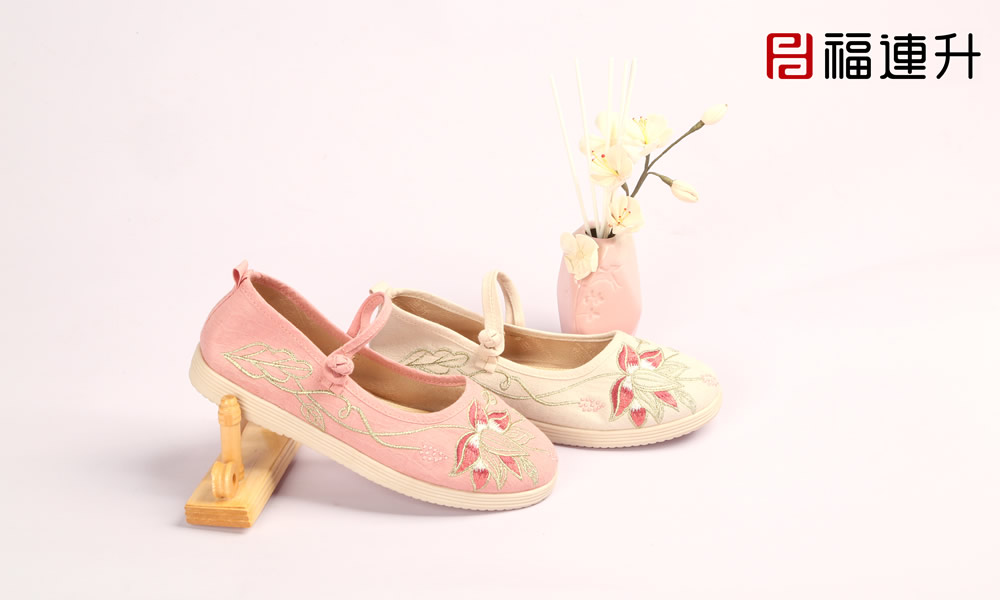 福連升中國風漢服繡花女鞋 春秋老北京布鞋平底古風單鞋圖片