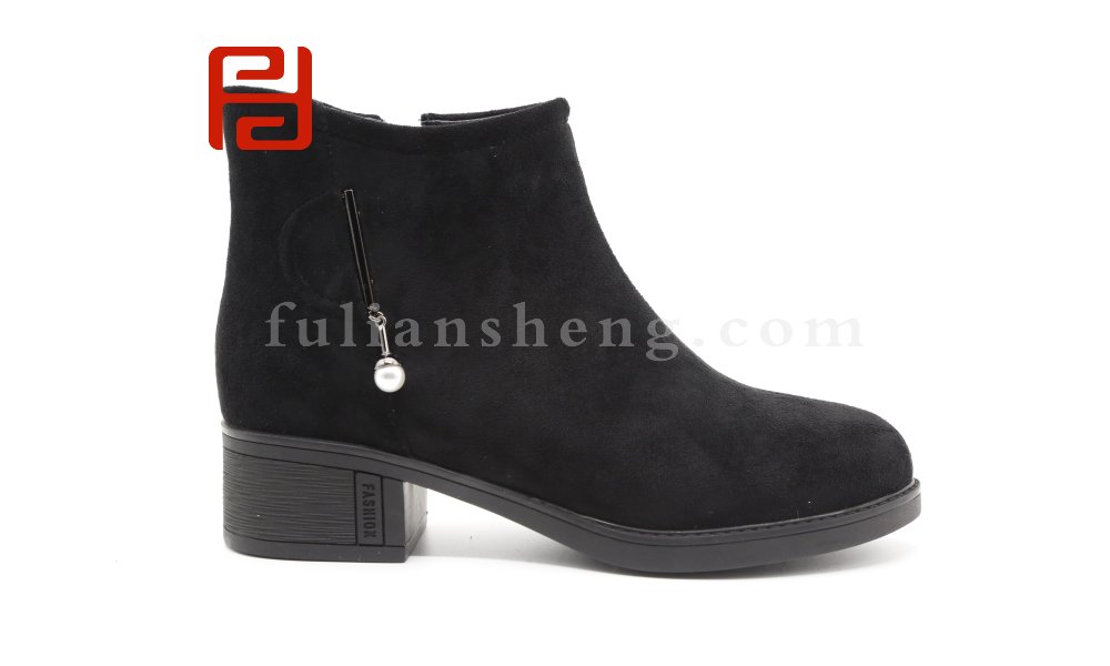 磨砂短靴女鞋2020冬季百搭粗跟中跟馬丁靴女鞋子圖片