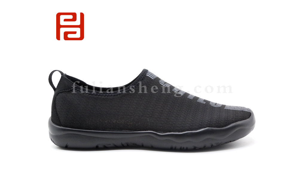 福連升夏季輕便軟彈鯊魚(yú)鞋涉水鞋旅行戶(hù)外男鞋