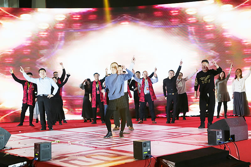 《攜手共贏新里程》福連升2018年度表彰大會!(圖23) 234A4333.jpg