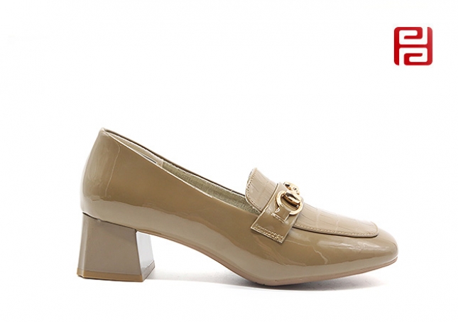 春季新款漆皮亮面粗跟舒適樂福鞋中跟時(shí)尚女單鞋