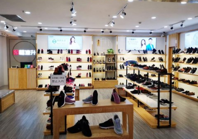 賀：內(nèi)蒙古赤峰市松山區(qū)福連升北京布鞋華聯(lián)店重裝開業(yè)！